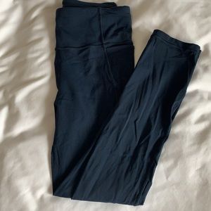 💖 Lululemon Crop Navy Legging